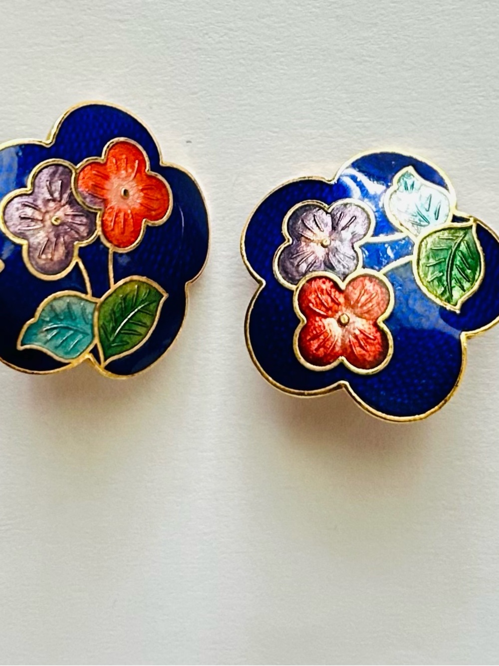 Vintage Goldtone Floral Enamel Clip On Earrings